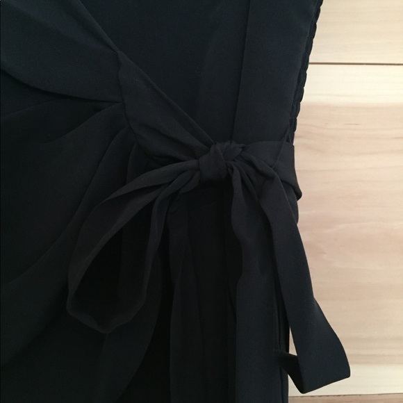 bCBG black Romper with cape - Picture 5 of 8